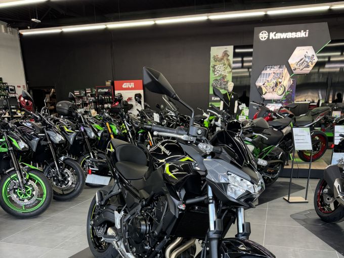 KAWASAKI Z 650 4