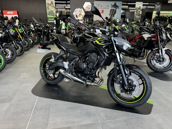 KAWASAKI Z 650 4