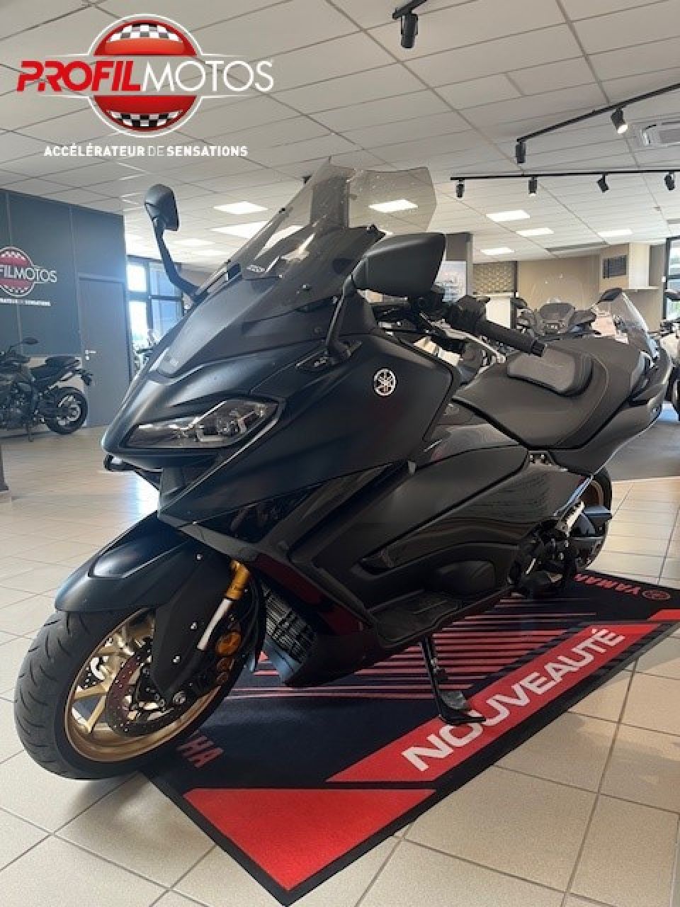 YAMAHA XP T-MAX 560 TECH MAX 4