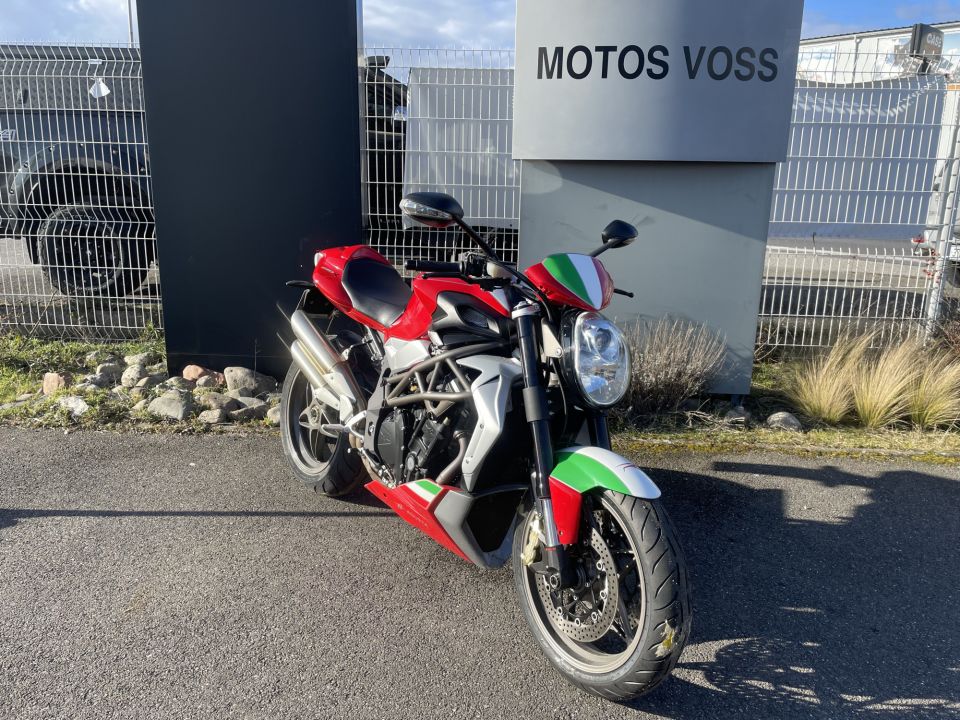 MV AGUSTA BRUTALE 990 R 4