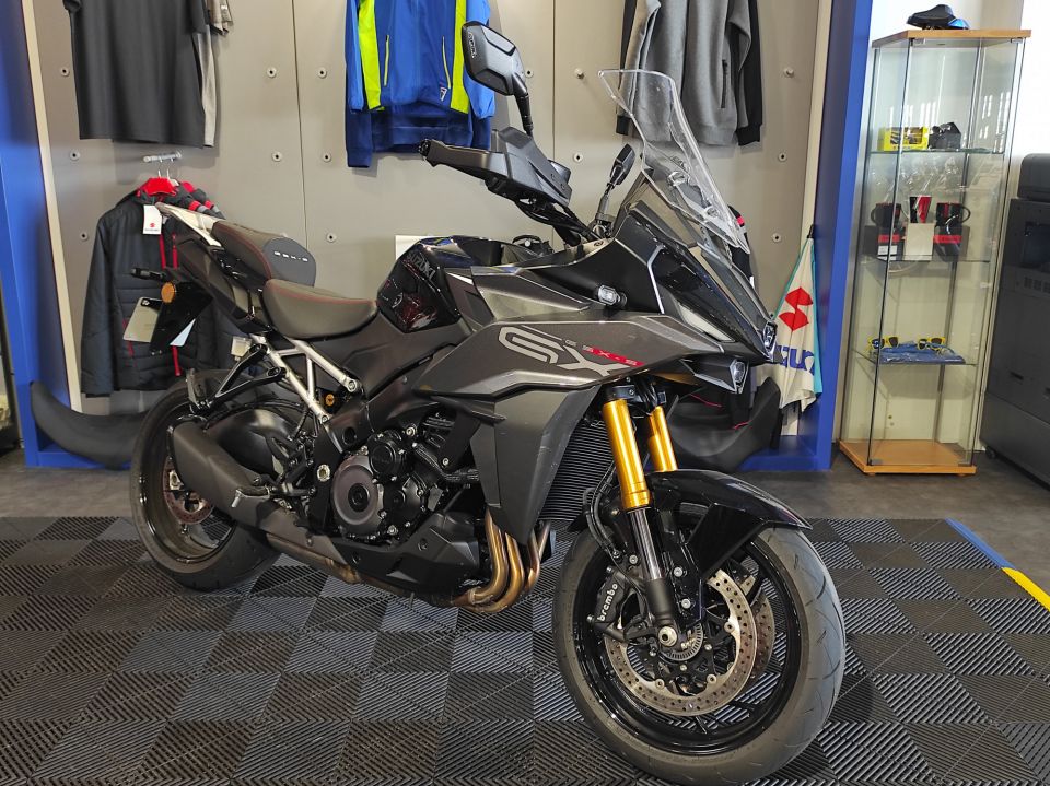 SUZUKI GSX-S 1000 GX 4