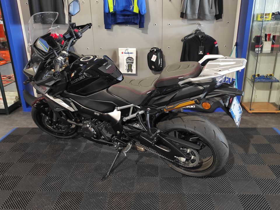 SUZUKI GSX-S 1000 GX 4