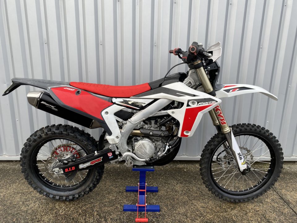 FANTIC XEF 250 ENDURO 4