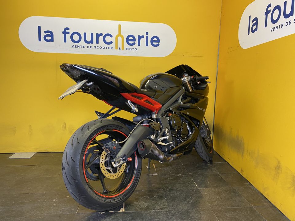 TRIUMPH DAYTONA 675 4