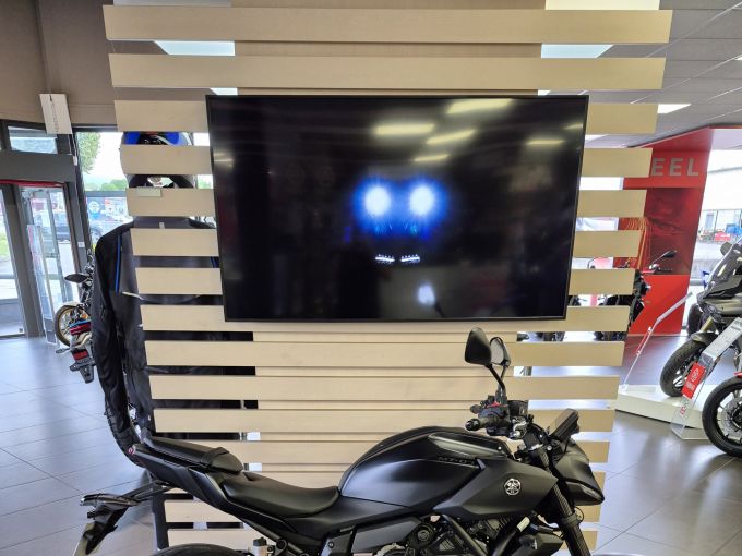 YAMAHA MT-07 Y-AMT 4