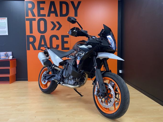 KTM 890 SMT 4