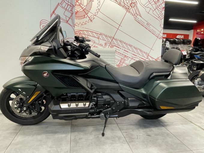 HONDA GL 1800 GOLDWING DCT 4