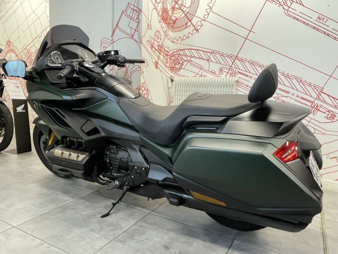 HONDA GL 1800 GOLDWING DCT 4