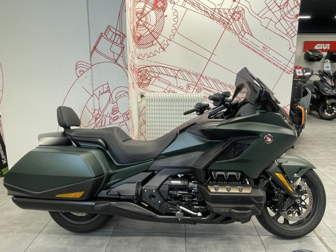 HONDA GL 1800 GOLDWING DCT 4