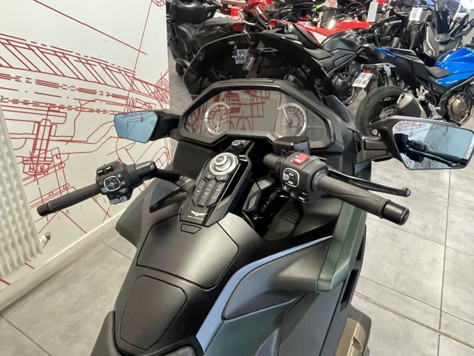 HONDA GL 1800 GOLDWING DCT 4