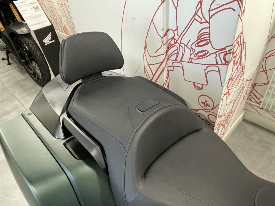 HONDA GL 1800 GOLDWING DCT 4