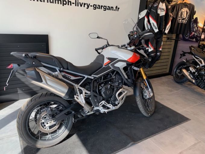 TRIUMPH TIGER 900 RALLY PRO 4