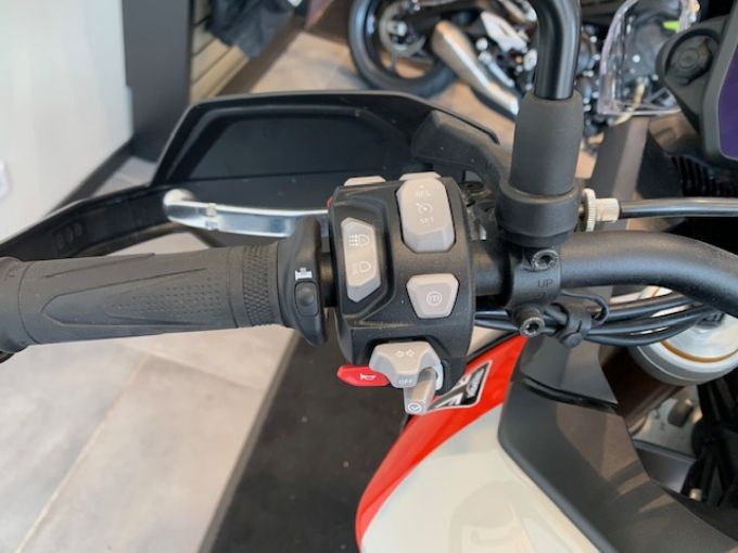 TRIUMPH TIGER 900 RALLY PRO 4