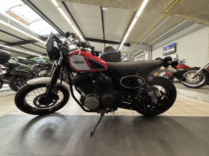 YAMAHA SCR 950 4