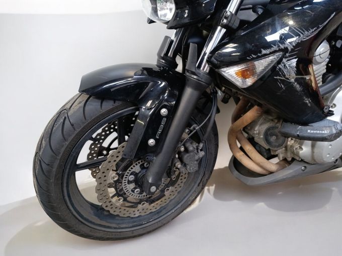 KAWASAKI ER-6 4