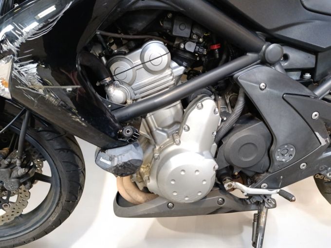 KAWASAKI ER-6 4