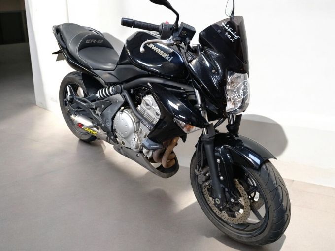 KAWASAKI ER-6 4