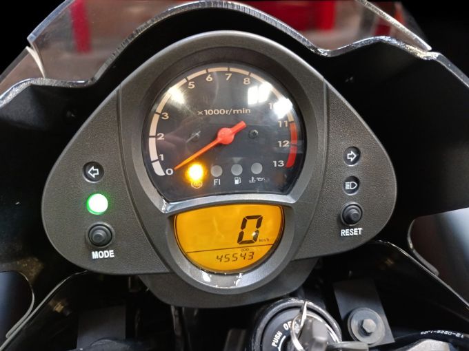 KAWASAKI ER-6 4
