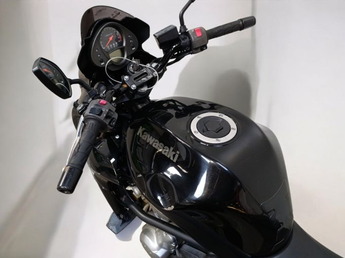 KAWASAKI ER-6 4