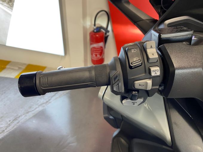 HONDA NSS FORZA 125 4