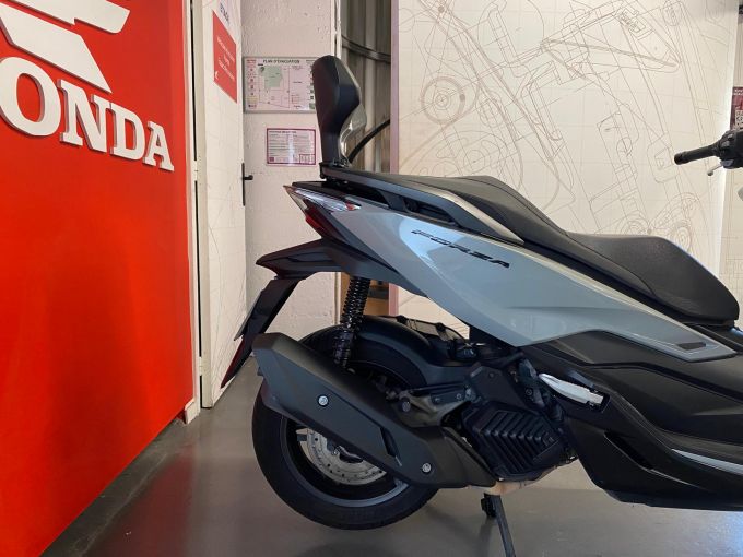 HONDA NSS FORZA 125 4