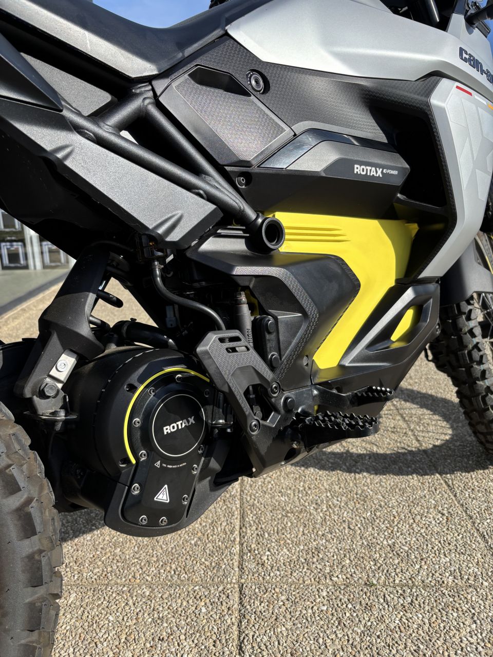 CAN-AM SPYDER 4