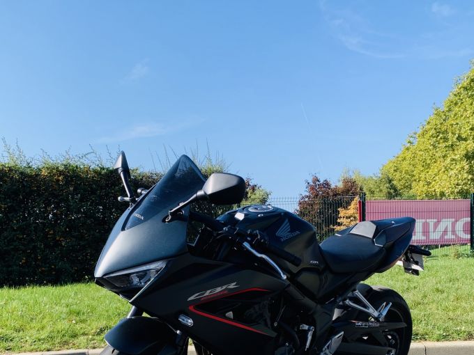 HONDA CBR 650  R 4