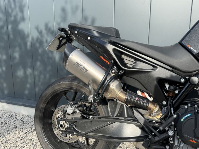 KTM KTM 890 DUKE 2021 4