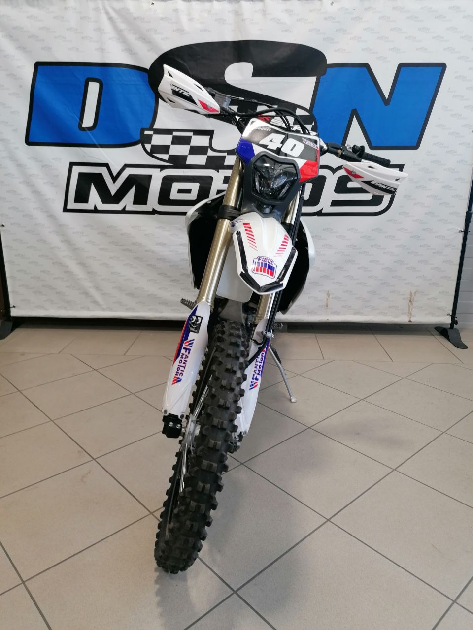 FANTIC XEF 250 ENDURO 4