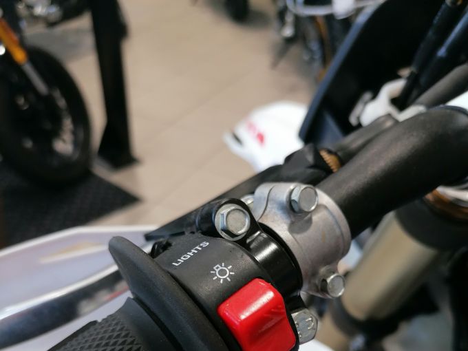 FANTIC XEF 250 ENDURO 4
