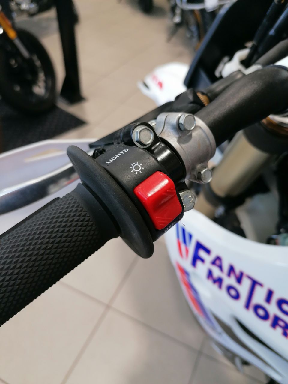 FANTIC XEF 250 ENDURO 4