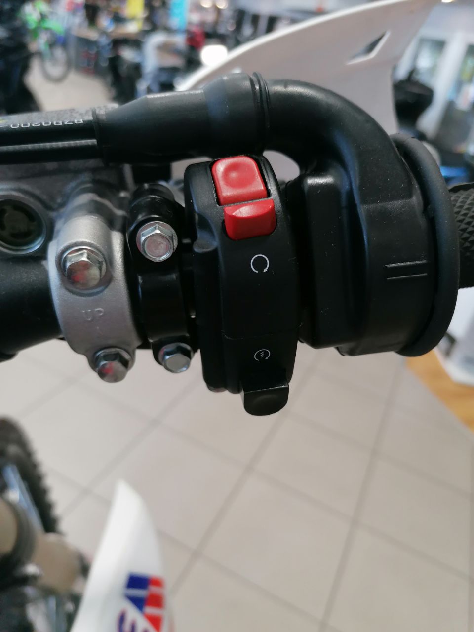 FANTIC XEF 250 ENDURO 4