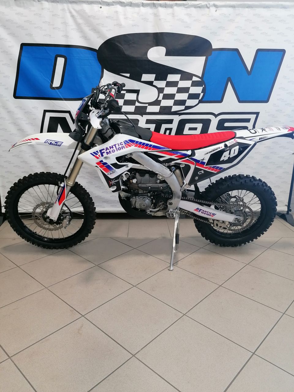 FANTIC XEF 250 ENDURO 4
