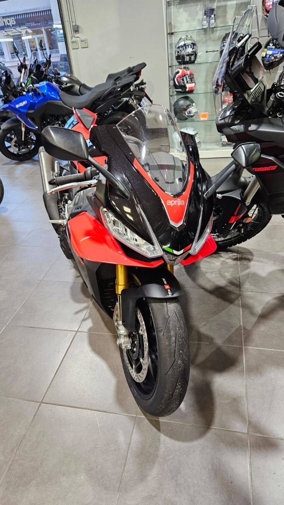 APRILIA RSV4 1100 FACTORY 4