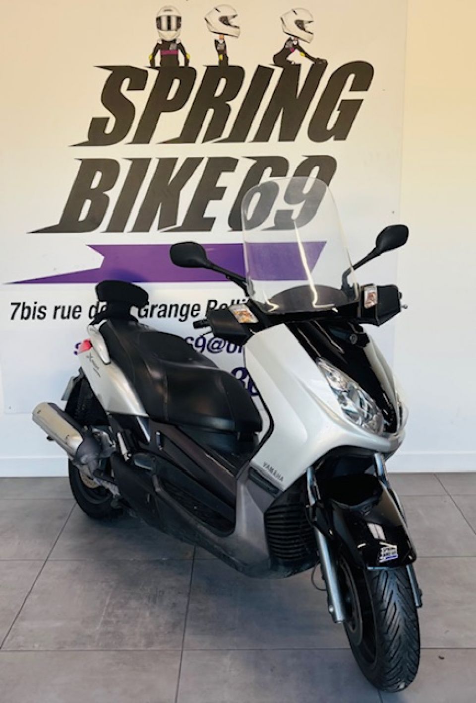 YAMAHA XMAX 125 4