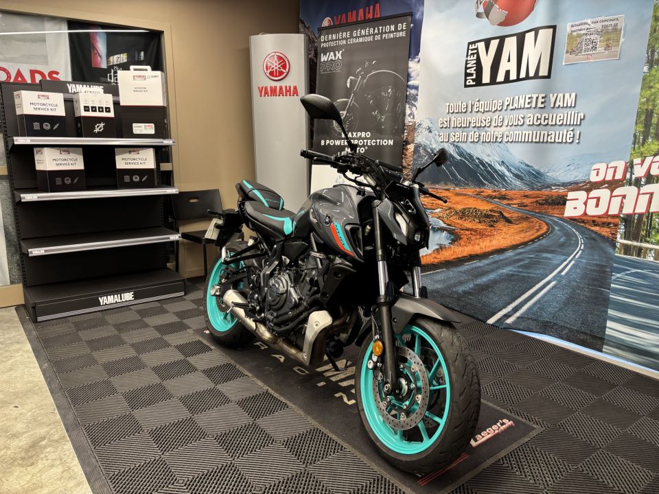 YAMAHA MT-07 (47.5CV) 4