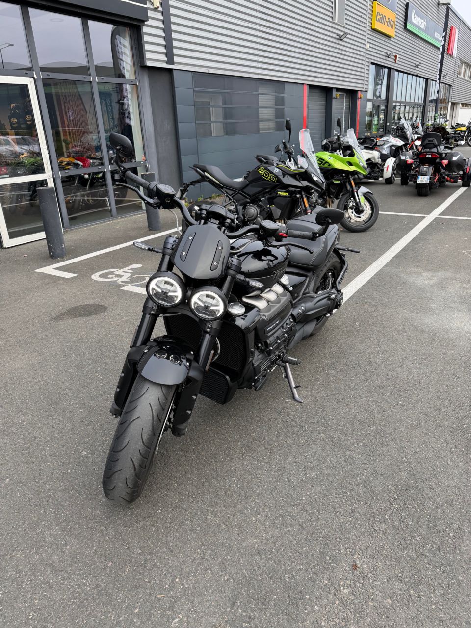 TRIUMPH ROCKET 3 R STORM 4
