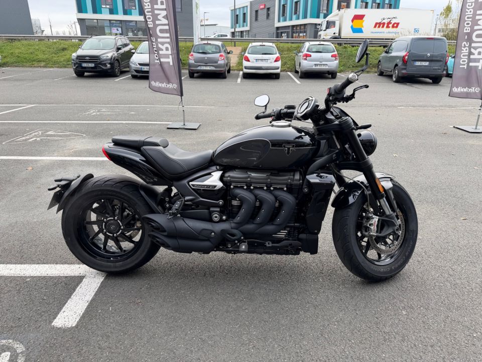 TRIUMPH ROCKET 3 R STORM 4