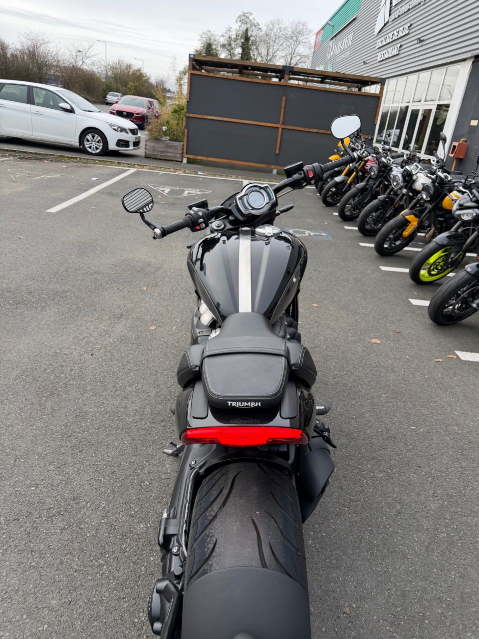 TRIUMPH ROCKET 3 R STORM 4