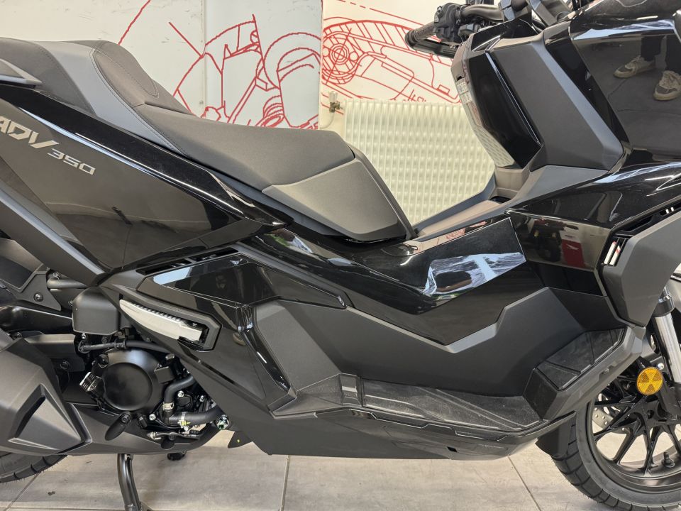 HONDA ADV 350 4