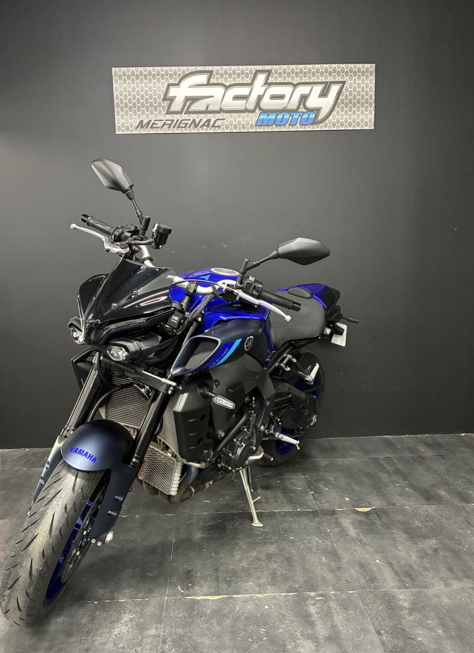 YAMAHA MT-10 4