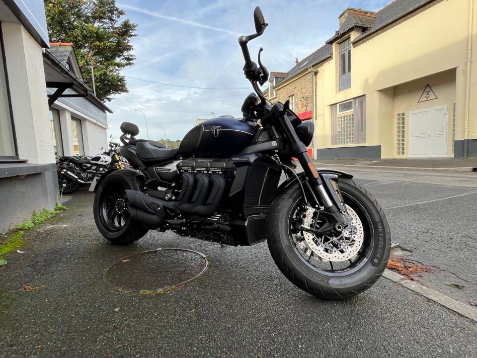 TRIUMPH ROCKET 3 R STORM 4