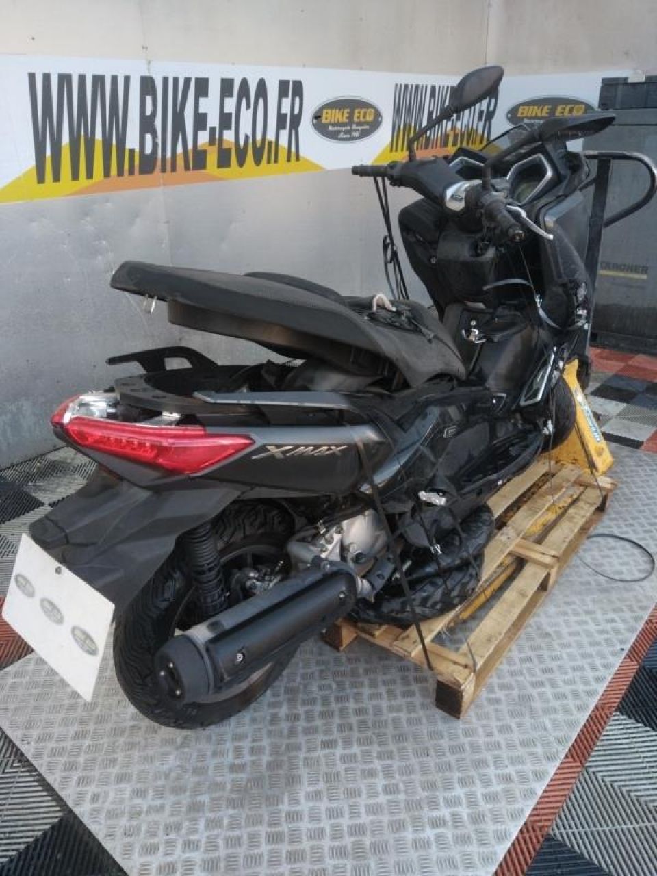 YAMAHA X-MAX 125 IRON MAX 4