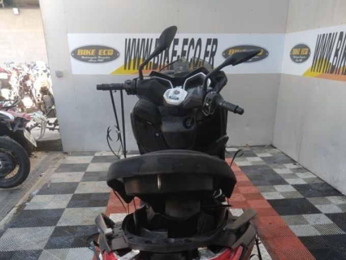 YAMAHA X-MAX 125 IRON MAX 4