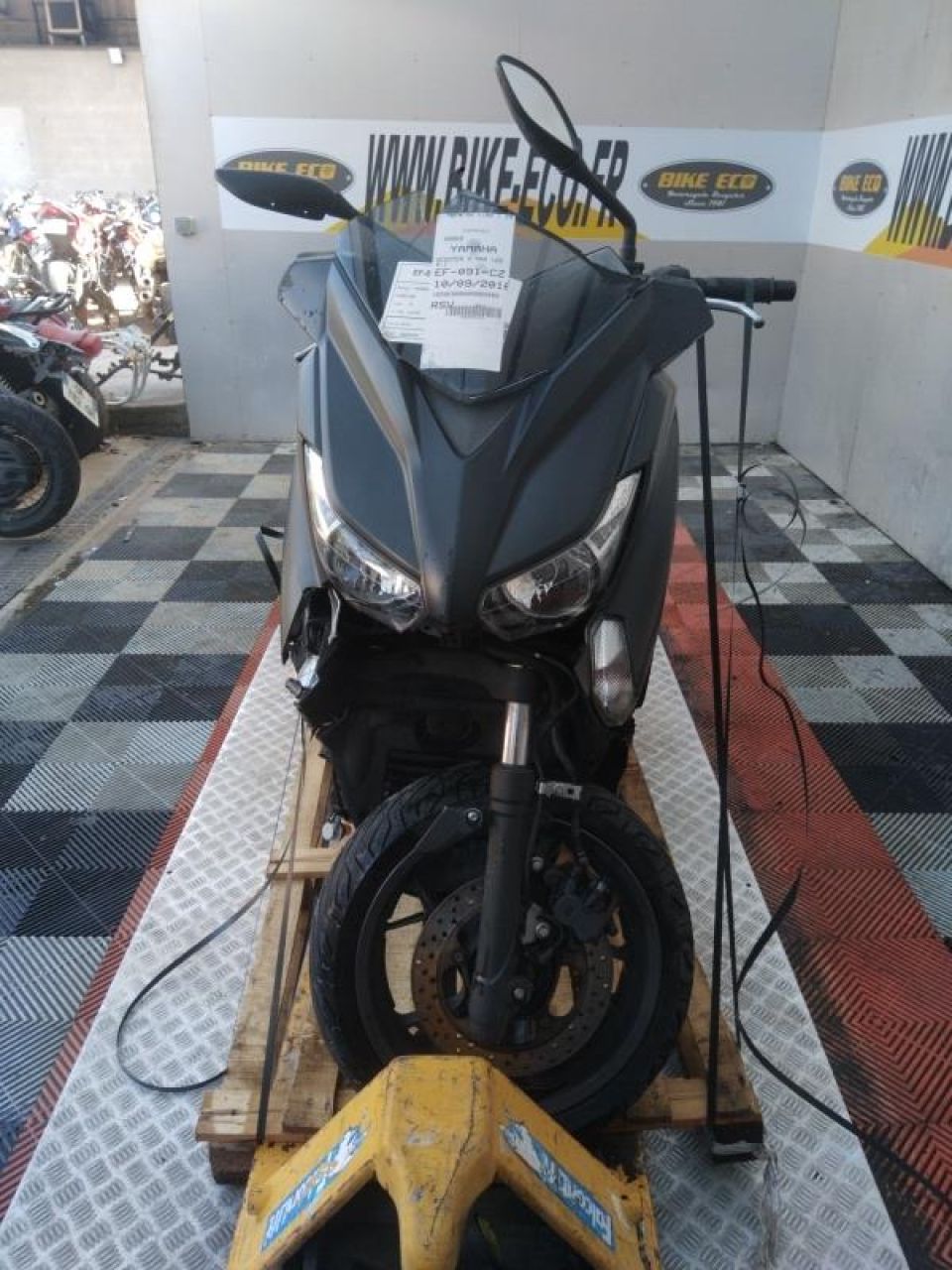 YAMAHA X-MAX 125 IRON MAX 4