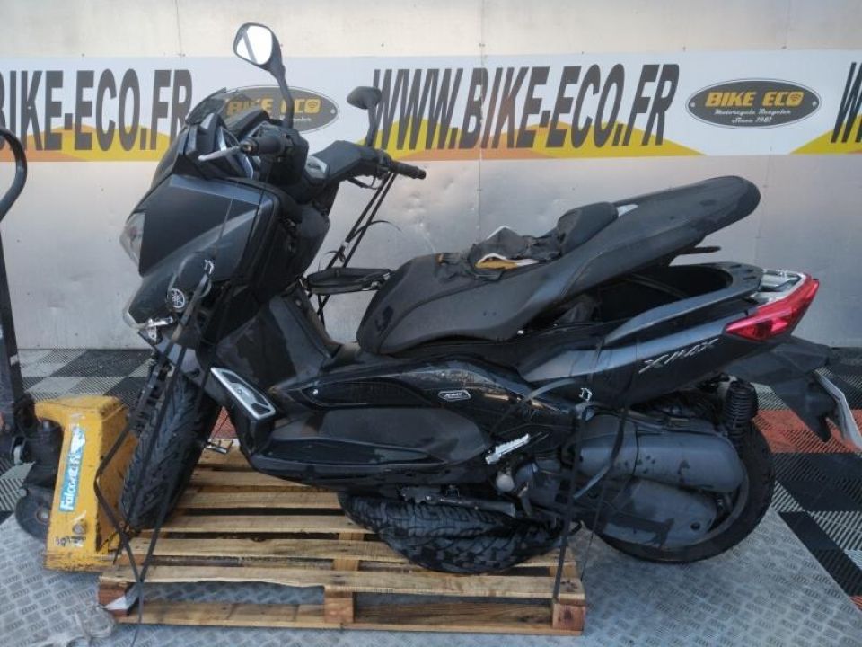 YAMAHA X-MAX 125 IRON MAX 4