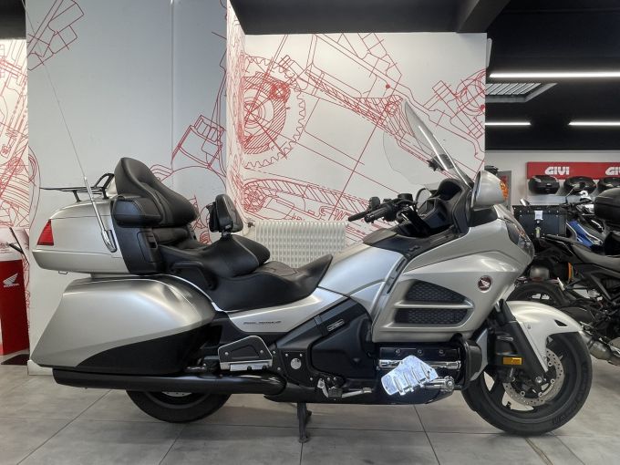 HONDA GL1800 GOLDWING 4
