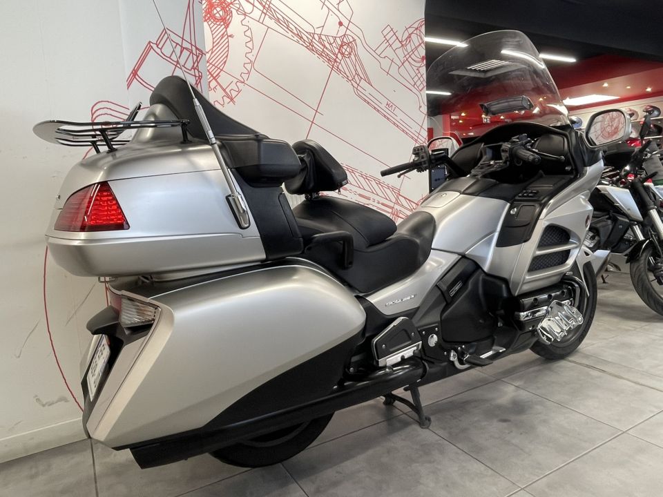 HONDA GL1800 GOLDWING 4