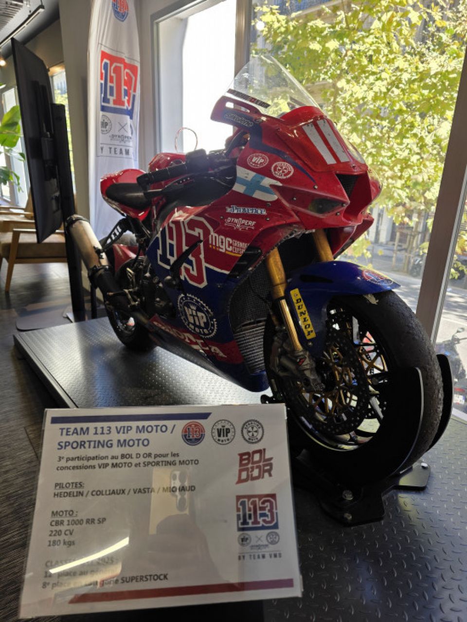 HONDA CBR1000RR FIREBLADE 4