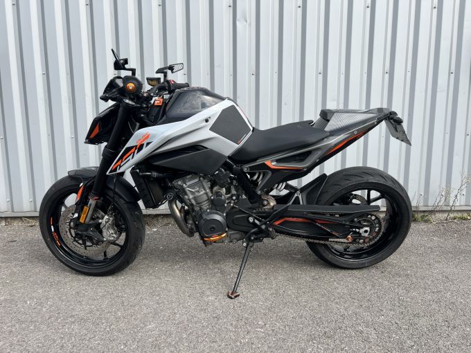 KTM 790 DUKE 4